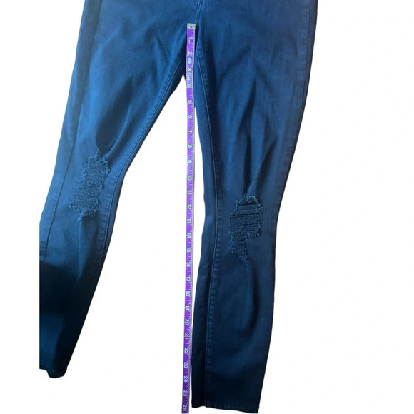 L’agence Slim Jeans Faded Black with Distressed Knees Women’s Size 27 - Picture 7 of 11